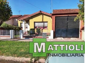 Casa de 3 ambientes, Florencio Varela · Casa en Venta