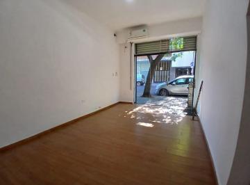 Local comercial de 2 ambientes, La Plata · Local en 57 11 y 12, con 3,8 m de Vidriera