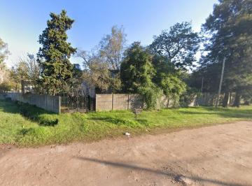 Casa · 400m² · 7 Ambientes · Lote 1.485 m² C/ Casa de 4 Amb y Casa de Caseros - Pileta - San Sebastián
