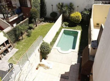 PH · 249m² · 6 Ambientes · 4 Cocheras · Casa en Devoto con Parque y Pileta