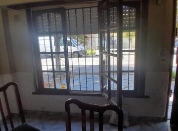 PH · 50m² · 2 Ambientes · Venta. PH Dos Ambientes a La Calle. Barrio Sarmiento