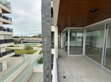 Departamento · 172m² · 3 Ambientes · Departamento en Venta de Categoria Complejo Mediland Village