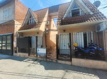 Casa · 64m² · 3 Ambientes · Dúplex en Alquiler 3 Ambientes 2 Baños Morón