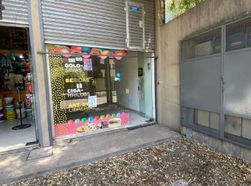 Local comercial · 30m² · Alquiler de Local Sobre N. Repetto en Ituzaingó - 800 m de Av Santa Rosa