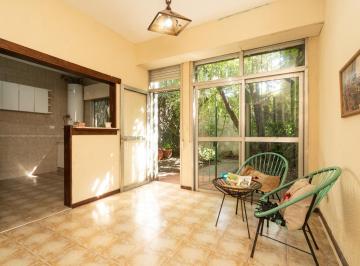 Casa · 209m² · 5 Ambientes · 1 Cochera · PH Tipo Casa en Venta de 5 Ambientes con Cochera
