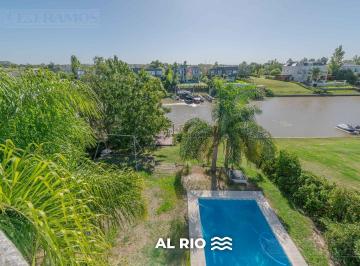 Casa · 300m² · 5 Ambientes · Gran Casa con 4 Dorm. en Venta en El Barrio San Marco - Villanueva con Salida Al Río Luján