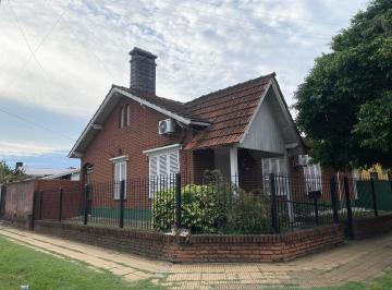 Casa de 4 ambientes, Almirante Brown · Chalet en Venta