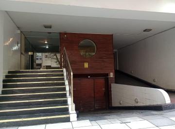 Departamento de 4 ambientes, Colegiales · Excelente Ubicación Semi Piso Frente C/dep + Cochera/baulera Impecable Estado