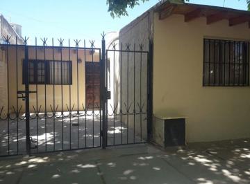Casa · 81m² · 1 Ambiente · 1 Cochera · Casa en Venta en Panquehua, Las Heras, Mendoza.