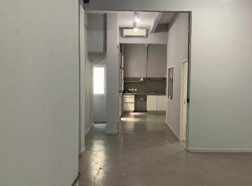 PH de 2 ambientes, Barracas · PH en Alquiler en Barracas – 2 Ambientes con Patio Interno