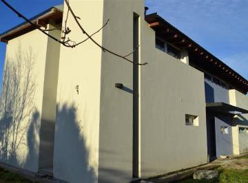 Casa · 207m² · 4 Ambientes · Casa en Dina Huapi a m del Lago
