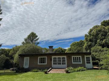 Casa · 220m² · 1 Ambiente · Loft en Venta Caballeriza en Fraccion de 1 Hectarea en Villa General Belgrano