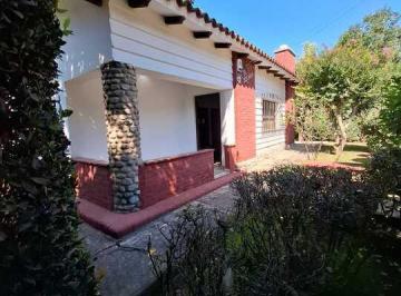 Casa · 189m² · 4 Ambientes · 2 Cocheras · Venta Casa Chalet en La Granja