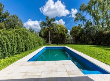 PILETA · Venta - Casa 2 Dorm. con Pileta - Funes Twon