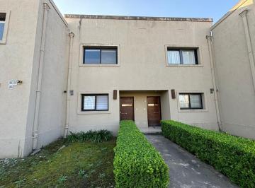 Casa · 80m² · 3 Ambientes · 1 Cochera · Venta Casa Duplex 3 Ambientes Pilar Manzanares