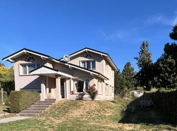 Casa · 167m² · 7 Ambientes · 1 Cochera · Casa en Venta Bo La Colina - Apto Credito