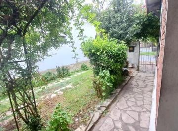 Casa · 141m² · 4 Ambientes · 2 Cocheras · Casa en Venta - 4 Ambientes - en Ciudad Madero