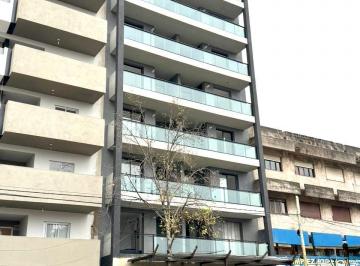 Departamento de 3 ambientes, Córdoba · B° General Paz - Av 24 de Septiembre - 2 Dorm. con Balcón a La Calle