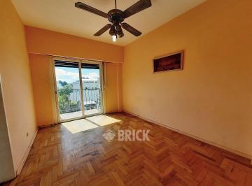 Departamento · 37m² · 2 Ambientes · Urquiza Al 800 - Frente 37 m² Balcon Todo Externo