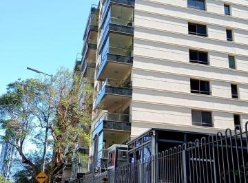 Departamento · 134m² · 4 Ambientes · 1 Cochera · Departamento en Venta Puerto Madero Rio Plaza - Al Frente. Reciclado