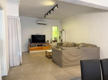 Casa · 187m² · 5 Ambientes · 2 Cocheras · Venta Casa Wilde 5 Ambientes, 4 Dorm, 3 Baños