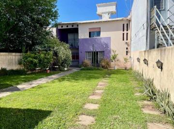 Casa · 215m² · 4 Ambientes · Casa en Venta en Laferrere