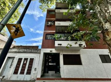Departamento · 39m² · 2 Ambientes · Venta! 2 Ambientes Amplio en Villa Luro