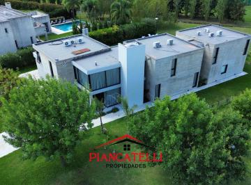 Casa · 600m² · 7 Ambientes · 2 Cocheras · Venta de Casa 7 Ambientes en Terravista