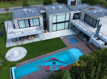 Casa · 600m² · 7 Ambientes · 2 Cocheras · Venta de Casa 7 Ambientes en Terravista