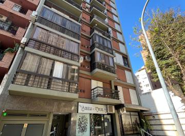 Departamento de 6 ambientes, Córdoba · Oportunidad Depto 4 Dorm. en Nueva Córdoba con Cochera Disponible
