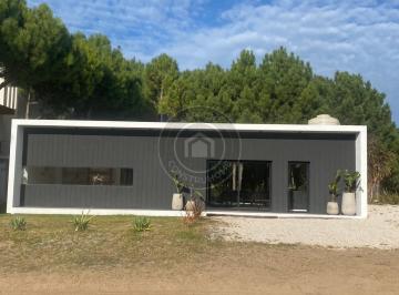 Casa · 158m² · 5 Ambientes · Venta Casa Disponible Costa Esmeralda Sub Barrio Golf Hermosa Ubicación Rodeada de Arboles Vista Gol