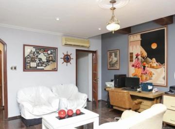 Casa · 288m² · 4 Ambientes · 2 Cocheras · Alberdi 4000 - Barrio Candioti
