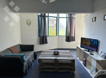 Departamento · 75m² · 5 Ambientes · En Venta, Departamento de 3 Dorm., 5 Saltos.