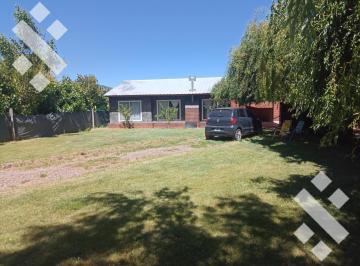 Casa · 450m² · 3 Dormitorios · 2 Cocheras · Venta Casa de 3 Dorm en Villa El Chocón