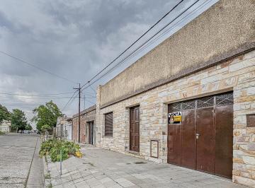 Casa · 250m² · 5 Ambientes · 1 Cochera · Casa en Venta