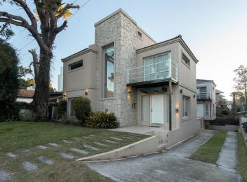 Departamento · 80m² · 4 Ambientes · 1 Cochera · Duplex en Venta 4 Ambientes Pinamar
