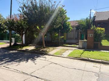 Casa de 3 ambientes, Morón · Casa en Venta, Tres Ambientes, en Venta. Castelar.