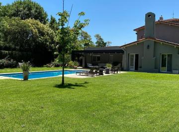 Casa · 500m² · 5 Ambientes · 4 Cocheras · Venta Casa 5 Dorm. - Tortugas Country Club - Pilar
