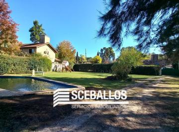 Quinta vacacional · 40m² · 3 Ambientes · Quinta en Maschwitz Barrio Green Hills con Pileta