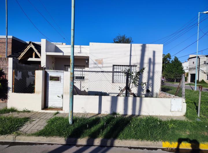 Casa · 90m² · 1 Cochera