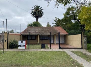 Casa de 6 ambientes, Almirante Brown · Venta Casa con Pileta y Amplio Terreno Glew