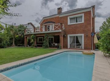 Casa · 208m² · 5 Ambientes · 2 Cocheras · Casa en Venta Apto Credito - Barrio Cerrado Maschwitz Privado