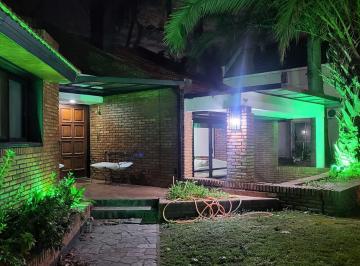 Casa · 200m² · 4 Ambientes · 1 Cochera · Casa en Venta Country Paraiso Oportunidad