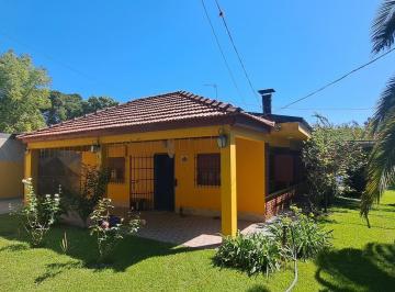 Casa · 170m² · 5 Ambientes · 2 Cocheras · Casa en Nueva Hermosura