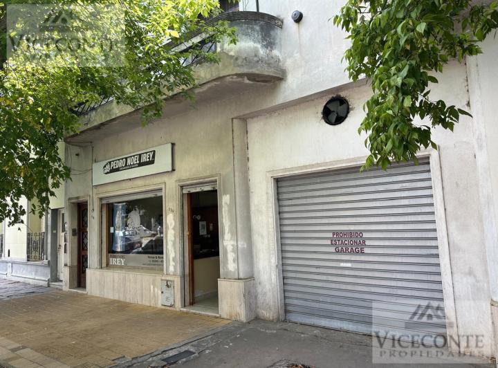 Local comercial · 228m² · 4 Ambientes · 1 Cochera