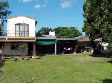 Casa · 60m² · 3 Ambientes · 1 Cochera · Casa en Las Lomas con Hermosa Arboleda