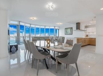 Departamento · 169m² · 3 Ambientes · 2 Cocheras · Departamento Dúplex en Venta en North Miami, Miami, Florida