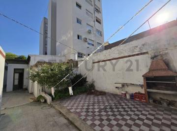 Casa · 357m² · 5 Ambientes · 1 Cochera · Venta Terreno Balvanera