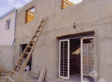 PH · 79m² · 5 Ambientes · Duplex en Pozo Confluencia Rural