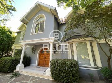 Casa · 833m² · 5 Ambientes · 1 Cochera · Casa Alquiler Canning Saint Thomas Norte 5 Ambientes